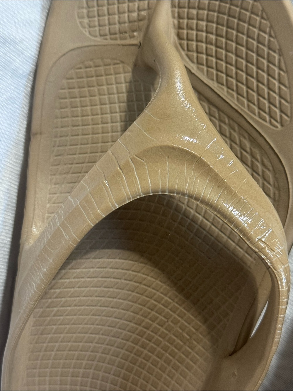 OOFOS Flip Flops - Picture 7 of 7